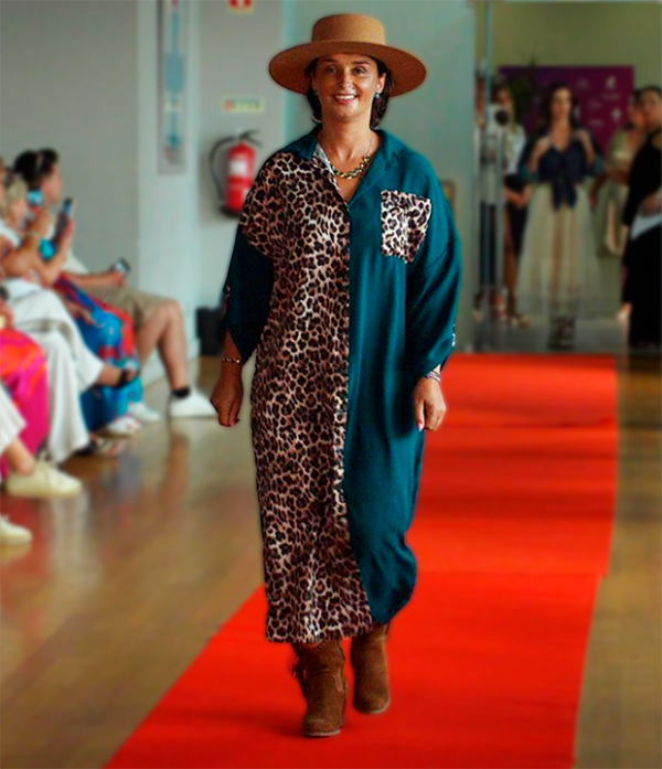 Vestido Camiseiro Bicolor com Padrão Leopardo