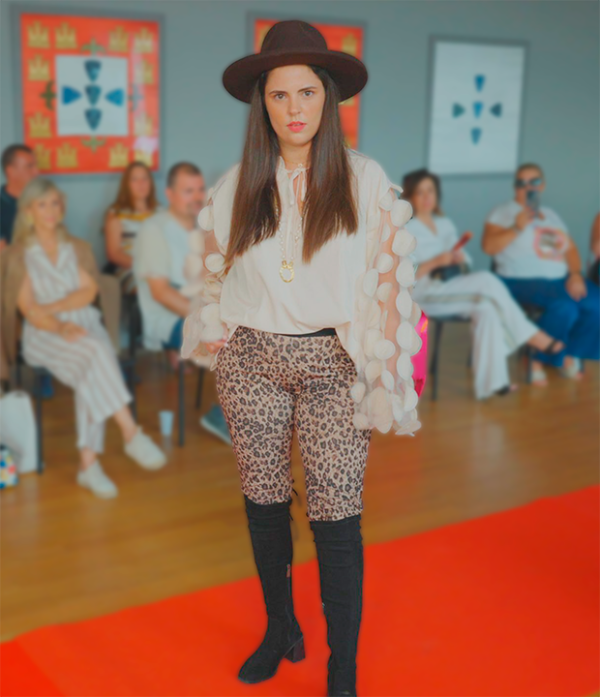 Blusa com Aplicações