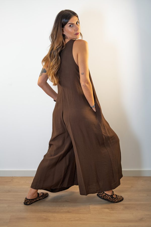 Macacão Castanho-Chocolate Rico