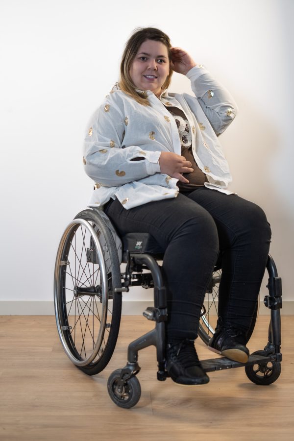 Camisa com Brilho Dourado